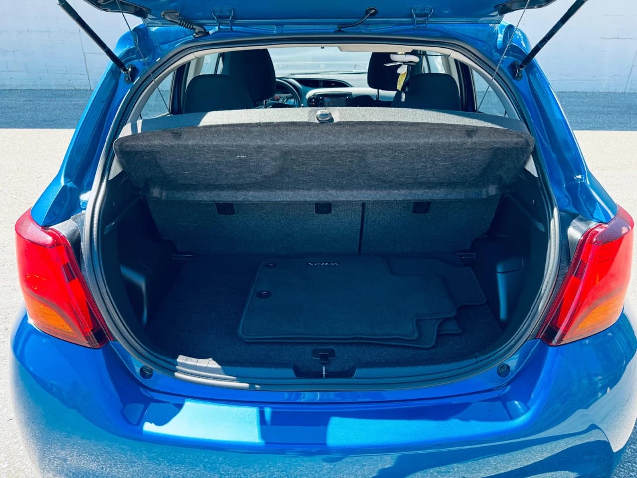 2016 Toyota Yaris - Image 7