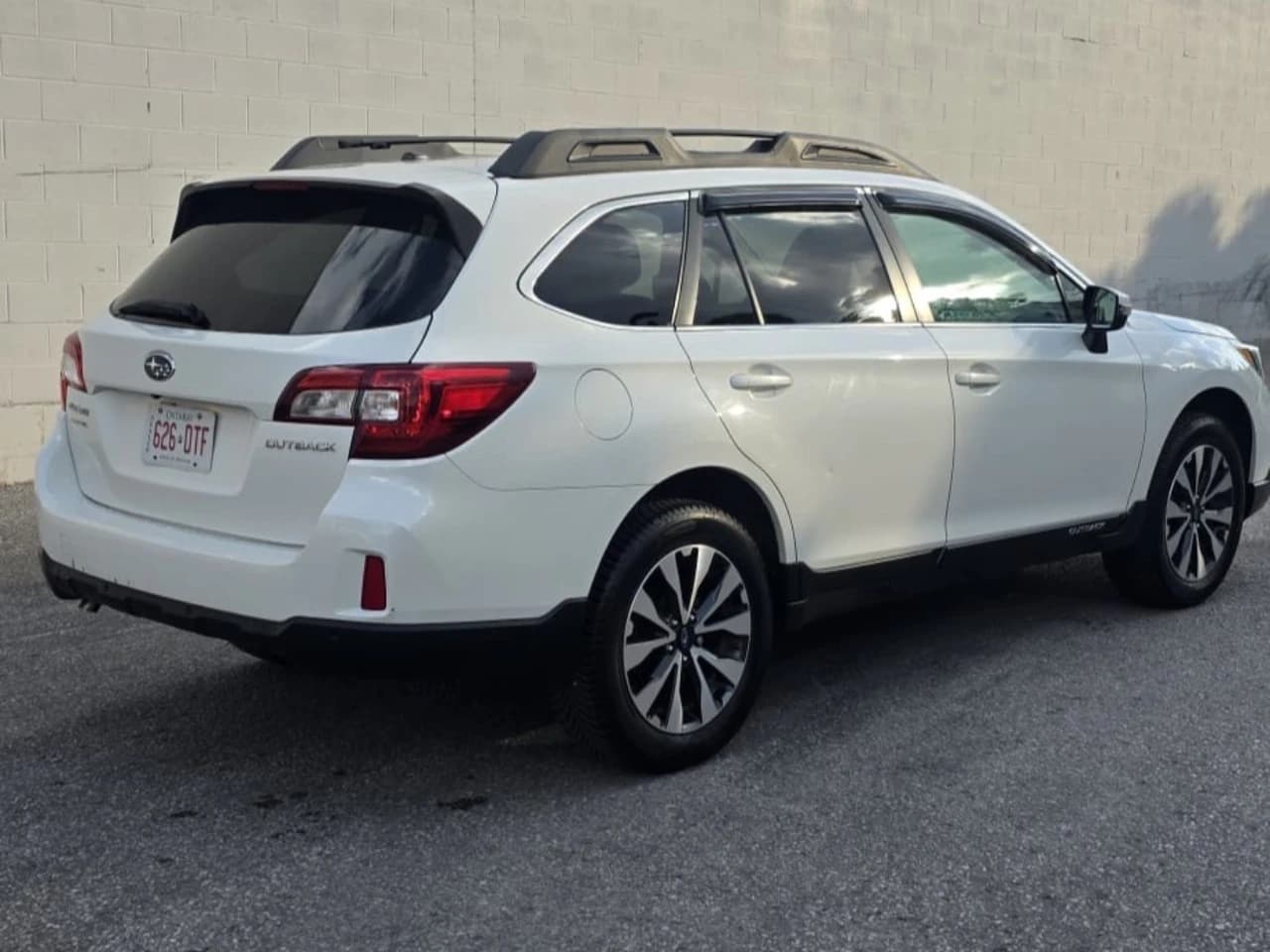 2017 Subaru Outback - Image 4