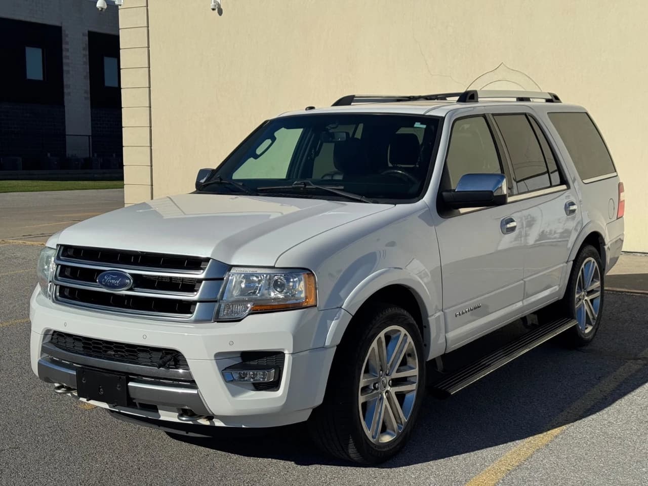 2016 Ford Expedition - Image 3