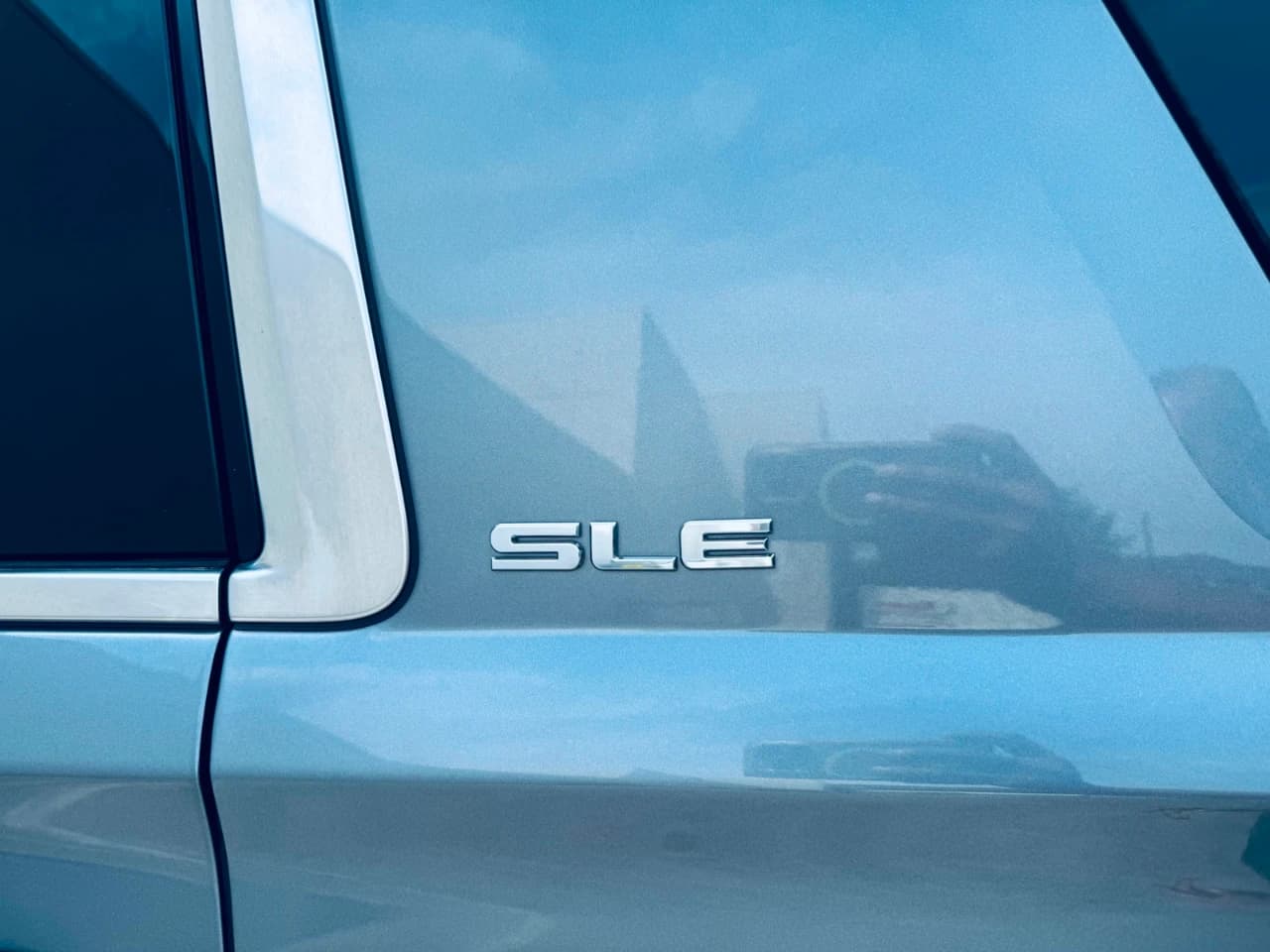 2020 GMC Yukon XL - Image 12