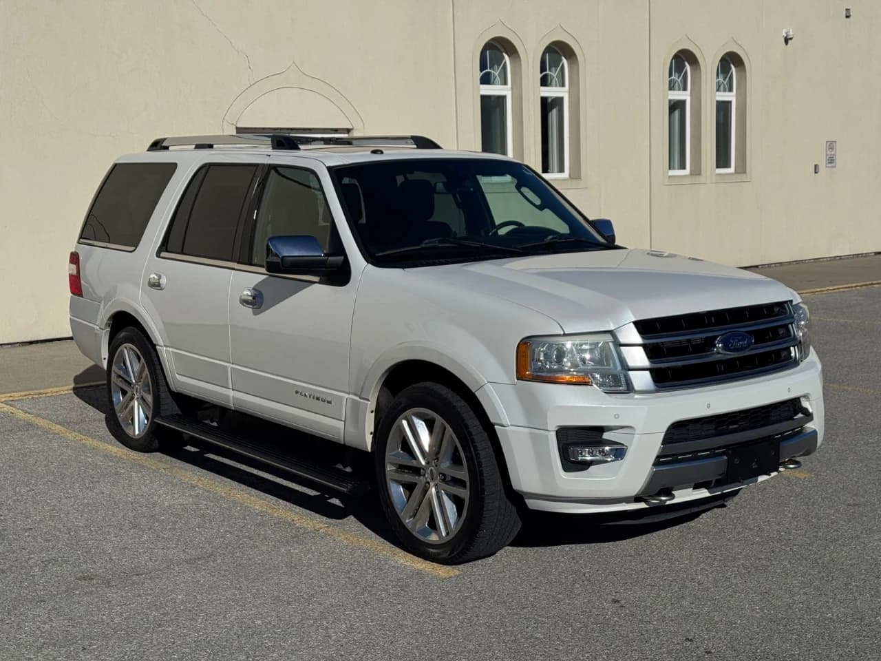 2016 Ford Expedition - Image 1