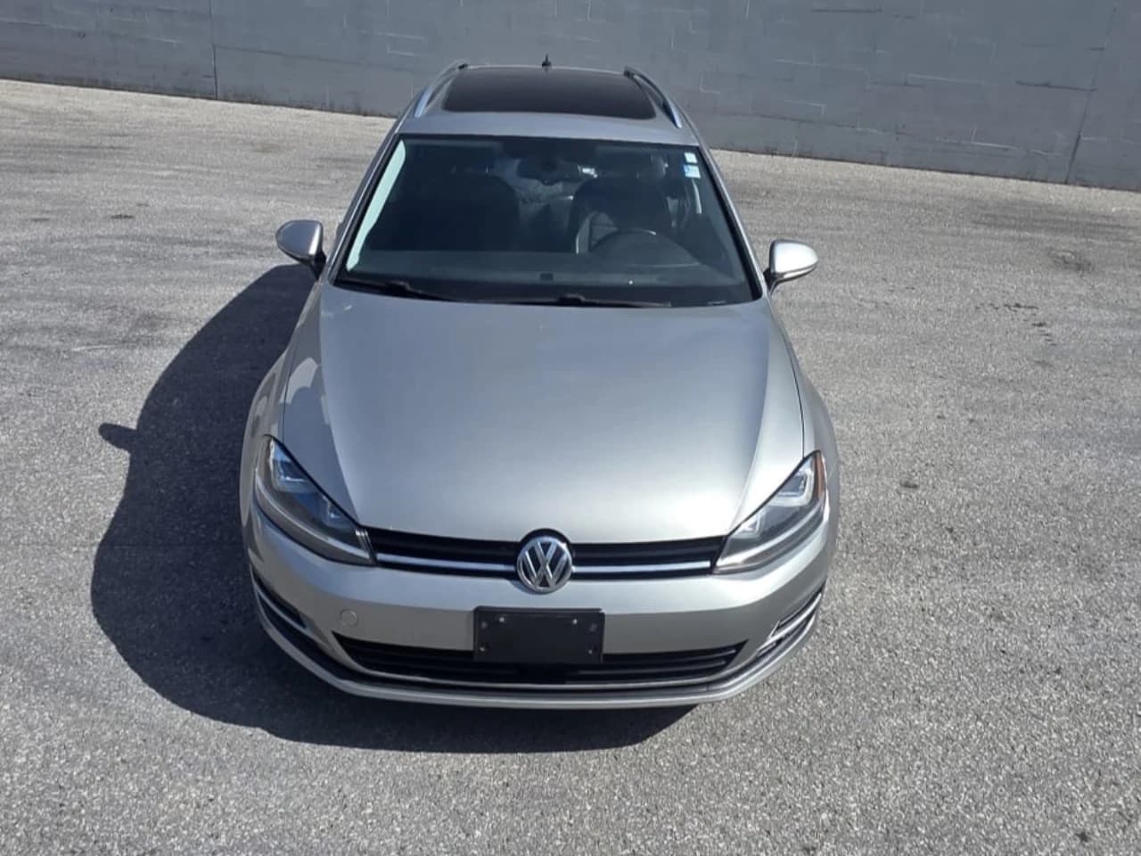 2015 Volkswagen Golf Sportwagon - Image 5