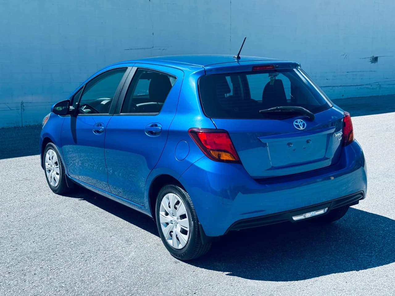 2016 Toyota Yaris - Image 5