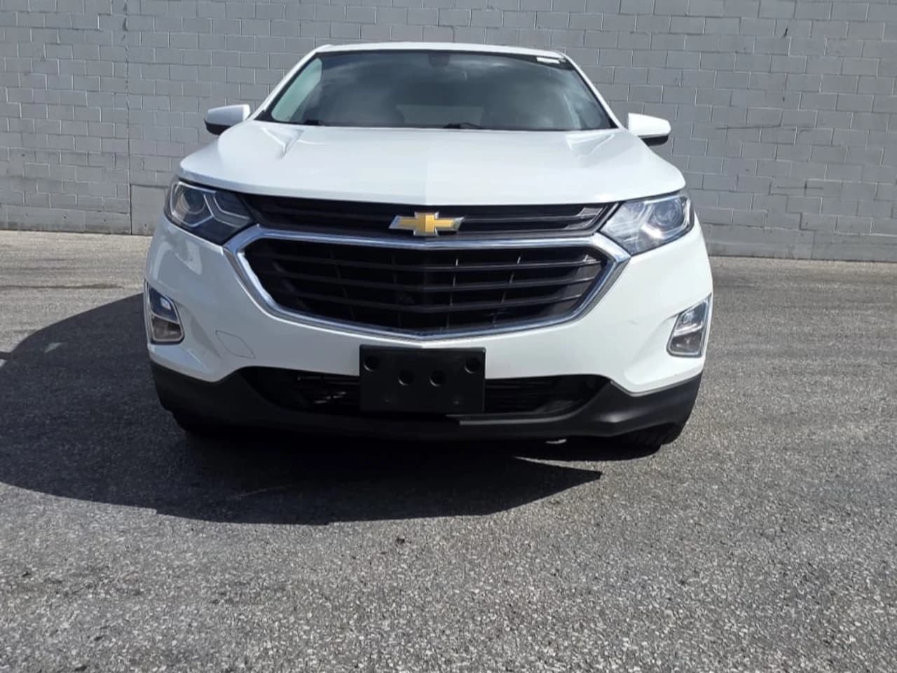 2018 Chevrolet Equinox - Image 2