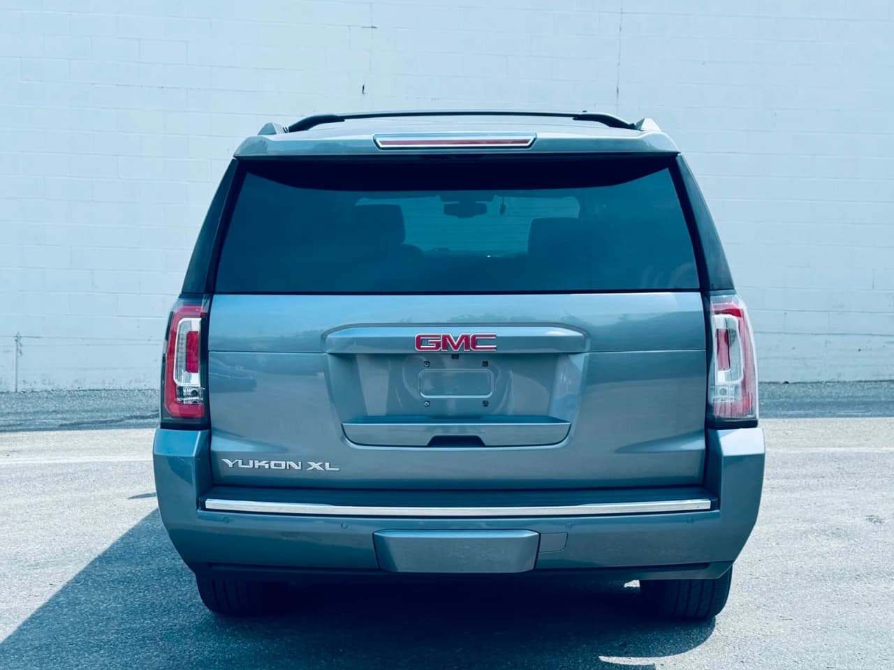 2020 GMC Yukon XL - Image 9