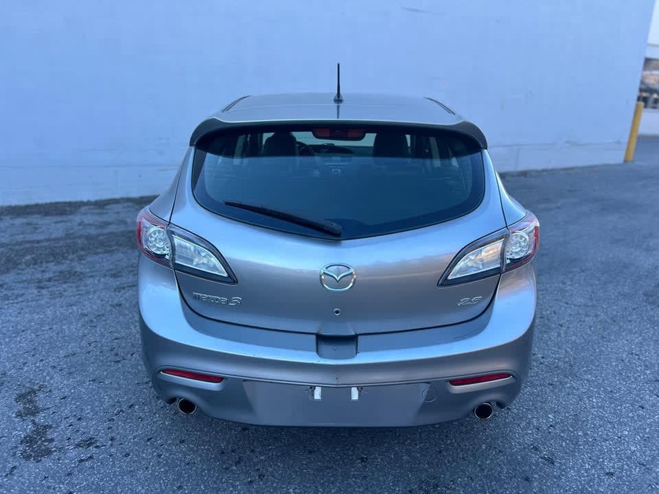 2010 Mazda Mazda 3 - Image 2
