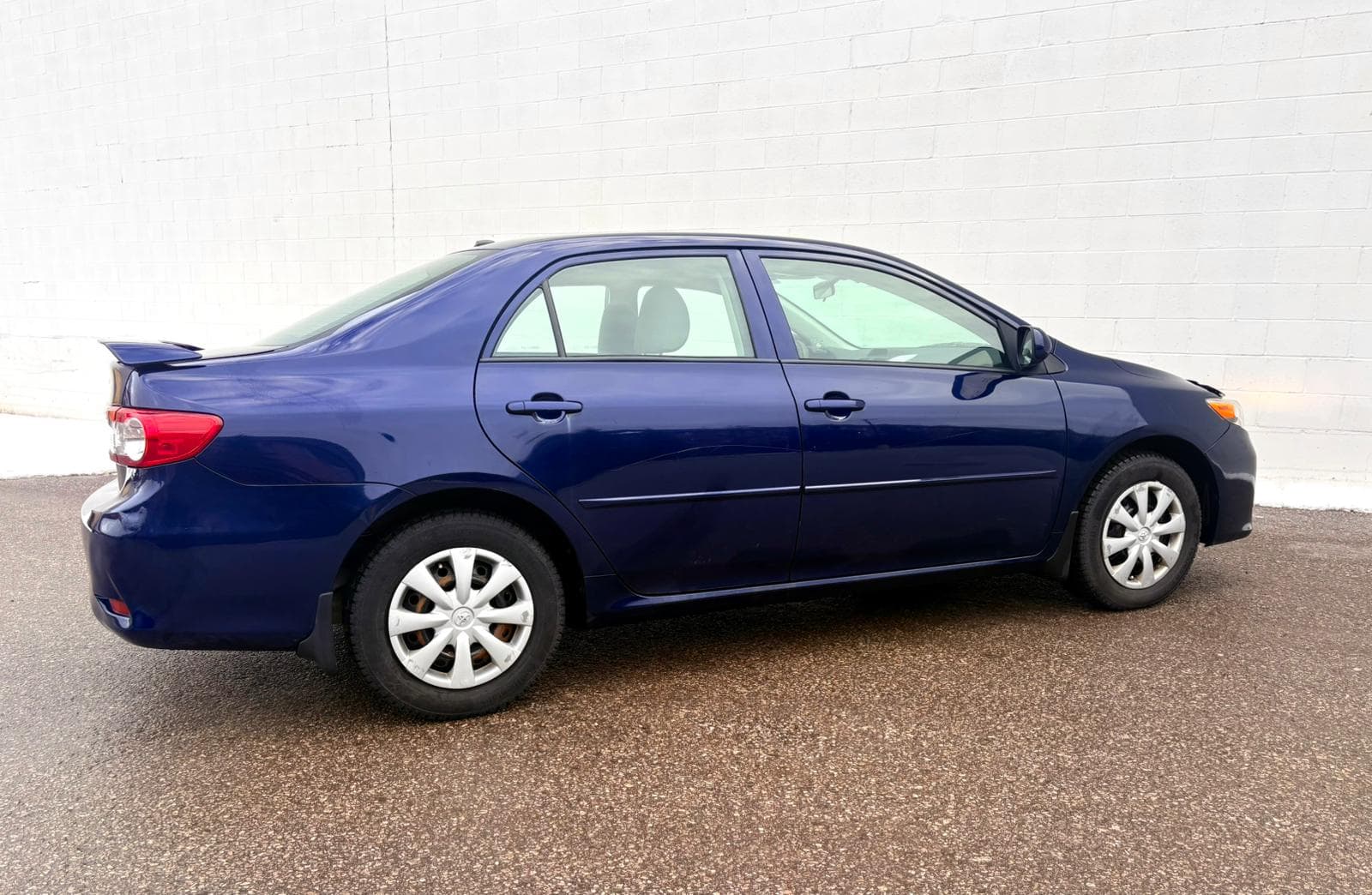 2013 Toyota Corolla - Image 2