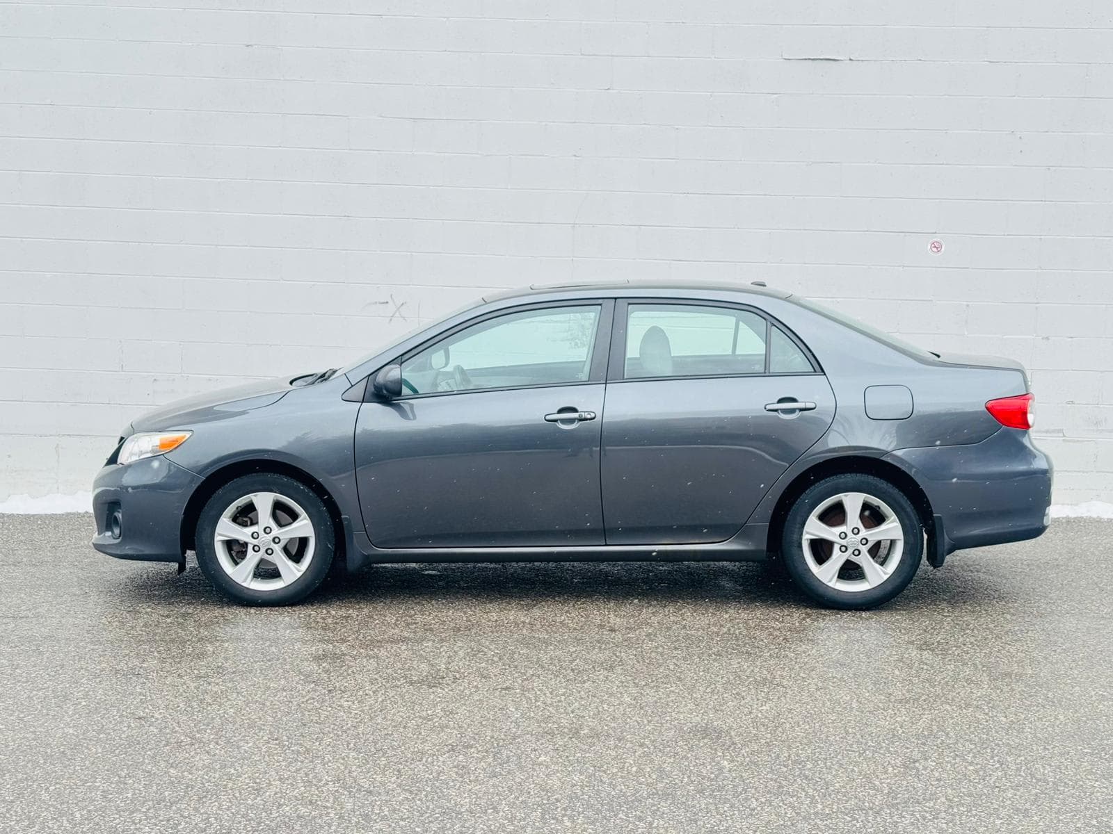 2011 Toyota Corolla - Image 8