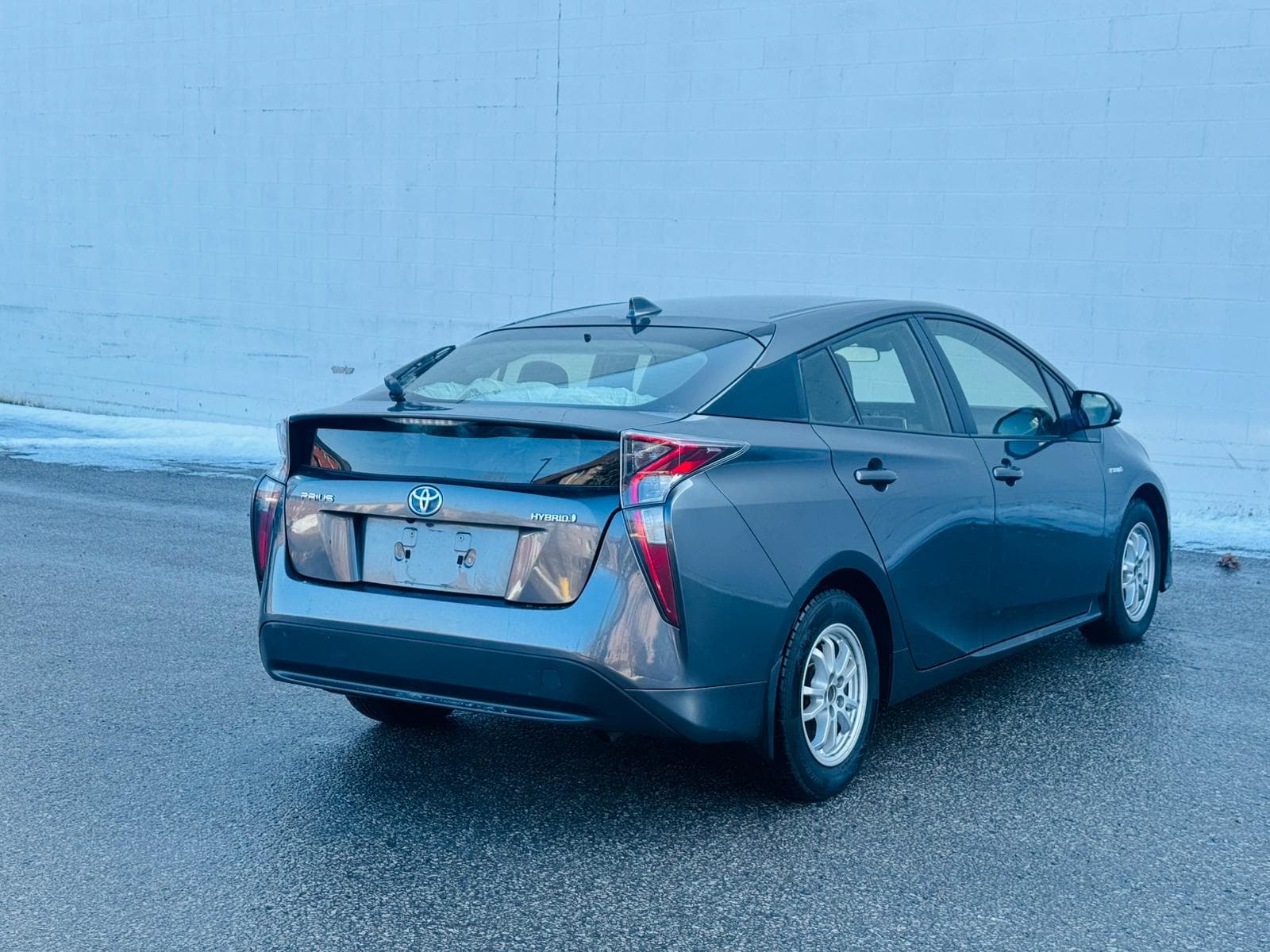 2017 Toyota Prius - Image 7